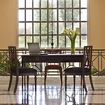 Amalia Hotel 4*
