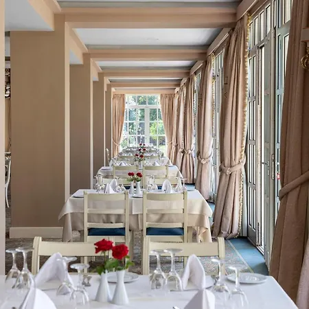 Amalia Hotel 4*