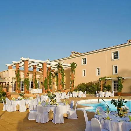 Amalia Hotel