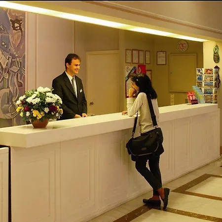 Amalia Hotel 4*